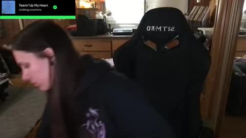 Snapshot of incognitoqueen chatting on October 22, 2025, 5:19 am Carter online show from October 22, 2025, 5:19 am