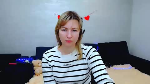incredible_ariela online show from February 27, 2026, 11:43 am