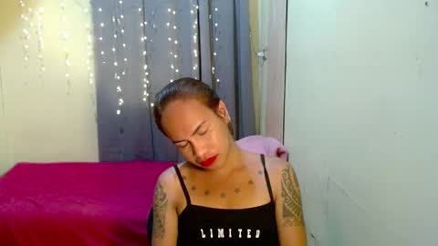 Snapshot of indaypakay_ts chatting on January 4, 2025, 5:48 am Pakay online show from January 4, 2025, 5:48 am