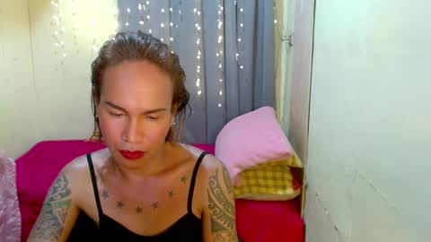 Snapshot of indaypakay_ts chatting on January 7, 2025, 6:48 am Pakay online show from January 7, 2025, 6:48 am