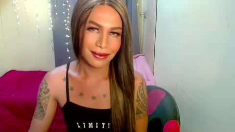 Snapshot of indaypakay_ts chatting on January 22, 2025, 3:31 am Pakay online show from January 22, 2025, 3:31 am