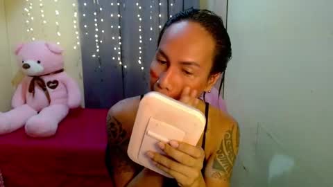 Snapshot of indaypakay_ts chatting on February 6, 2025, 9:00 am Pakay online show from February 6, 2025, 9:00 am