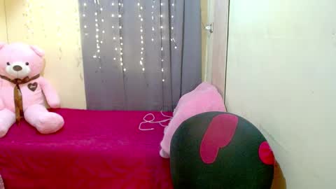 Snapshot of indaypakay_ts chatting on February 7, 2025, 2:19 am Pakay online show from February 7, 2025, 2:19 am