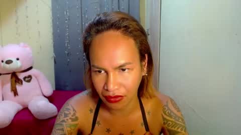 Snapshot of indaypakay_ts chatting on March 4, 2025, 6:37 am Pakay online show from March 4, 2025, 6:37 am