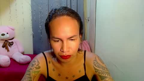 Snapshot of indaypakay_ts chatting on March 7, 2025, 5:51 am Pakay online show from March 7, 2025, 5:51 am