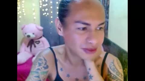 Snapshot of indaypakay_ts chatting on October 27, 2025, 12:04 am Pakay online show from October 27, 2025, 12:04 am