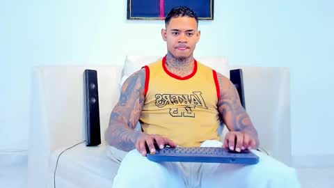 Snapshot of independent_project chatting on October 3, 2025, 5:15 am Jacobo online show from October 3, 2025, 5:15 am