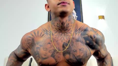 Snapshot of independent_project chatting on October 5, 2025, 4:38 pm Jacobo online show from October 5, 2025, 4:38 pm