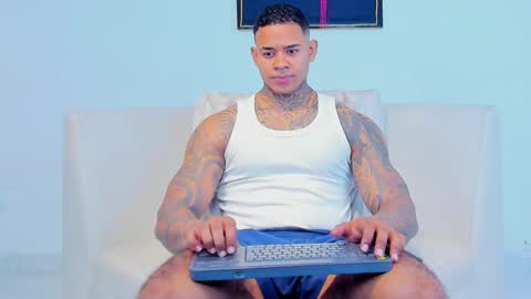 Snapshot of independent_project chatting on October 7, 2025, 8:33 am Jacobo online show from October 7, 2025, 8:33 am