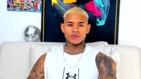 Snapshot of independent_project chatting on November 26, 2025, 5:30 am Jacobo online show from November 26, 2025, 5:30 am