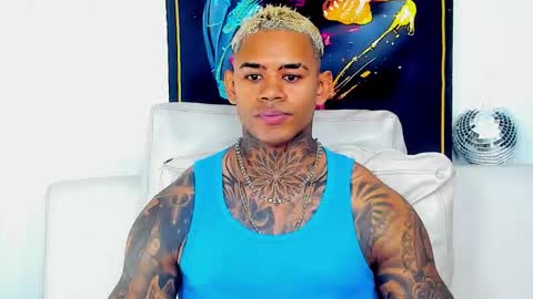 Snapshot of independent_project chatting on November 28, 2025, 9:12 am Jacobo online show from November 28, 2025, 9:12 am