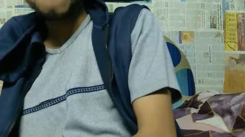 Snapshot of indian_bengali_boy chatting on February 2, 2026, 4:11 am Suman Leo online show from February 2, 2026, 4:11 am