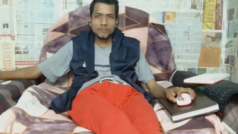 Snapshot of indian_bengali_boy chatting on February 3, 2026, 9:31 pm Suman Leo online show from February 3, 2026, 9:31 pm