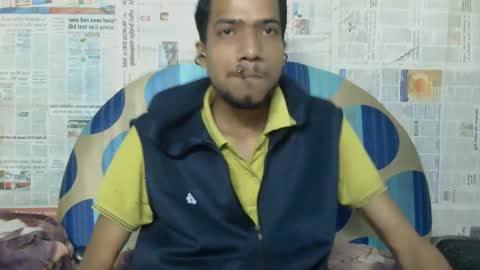 Snapshot of indian_bengali_boy chatting on February 12, 2026, 5:35 am Suman Leo online show from February 12, 2026, 5:35 am