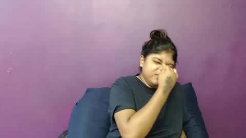 Snapshot of indian_rimmelx chatting on January 10, 2025, 1:41 pm Melz online show from January 10, 2025, 1:41 pm