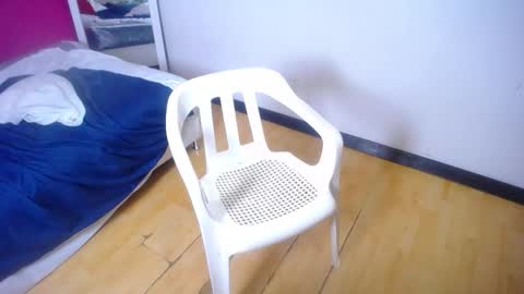 indian_whore18 online show from December 19, 2025, 3:57 am