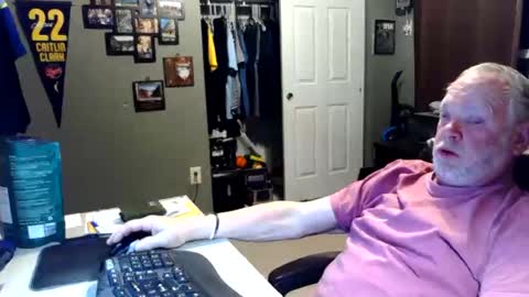 Papa online show from May 3, 2026, 7:36 am