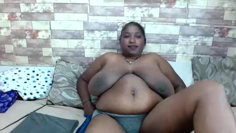 Snapshot of indianblue3 chatting on December 17, 2024, 10:34 am tracy online show from December 17, 2024, 10:34 am