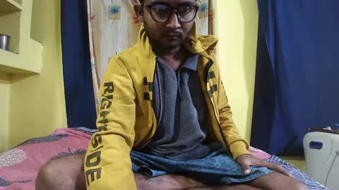 Snapshot of indiancumking chatting on January 6, 2025, 12:37 am inindiancumking online show from January 6, 2025, 12:37 am