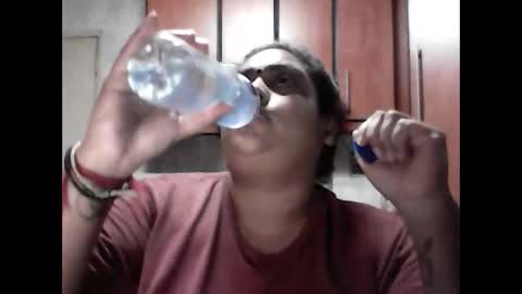 indianpooja1027 online show from January 7, 2026, 8:22 pm