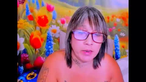 indianroxy27 online show from March 16, 2026, 5:17 pm