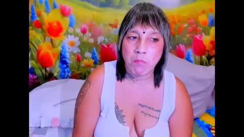 indianroxy27 online show from April 21, 2026, 1:42 am