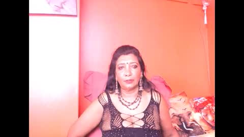 indiansarika65 online show from February 19, 2026, 4:08 am