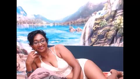 Shreya online show from February 22, 2025, 3:56 am