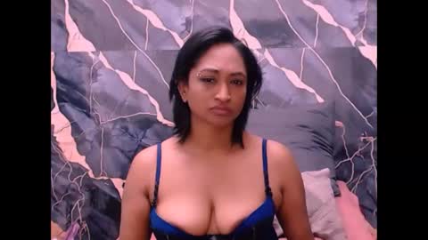 Shreya online show from October 3, 2025, 2:41 am