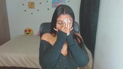 Snapshot of indica_18 chatting on October 28, 2025, 1:58 pm Aleja vallejo online show from October 28, 2025, 1:58 pm