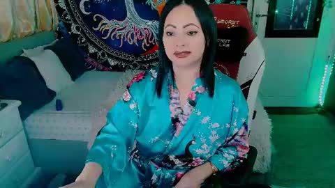 Snapshot of indica_me chatting on June 29, 2026, 8:09 pm indica_me online show from June 29, 2026, 8:09 pm