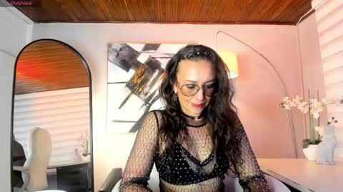 Indigo Wild  online show from May 9, 2026, 12:16 am