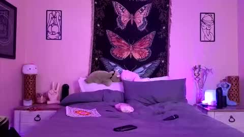 Indigo Bay online show from April 14, 2026, 4:51 am