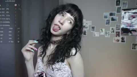Snapshot of indiramcclamroch chatting on June 23, 2026, 8:29 pm My name Nancy online show from June 23, 2026, 8:29 pm