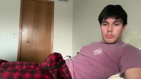 Snapshot of infamouslucas chatting on December 4, 2024, 9:24 pm Lucas online show from December 4, 2024, 9:24 pm