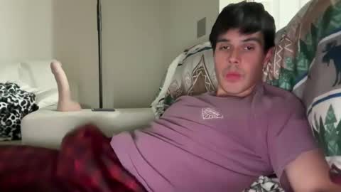 Snapshot of infamouslucas chatting on December 7, 2024, 3:36 am Lucas online show from December 7, 2024, 3:36 am