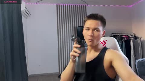 Snapshot of infernolust chatting on April 1, 2026, 1:28 am InfernoLust online show from April 1, 2026, 1:28 am