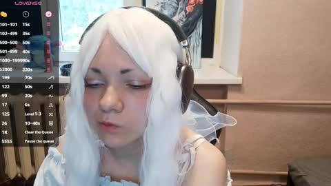 Keily online show from October 12, 2025, 1:10 pm