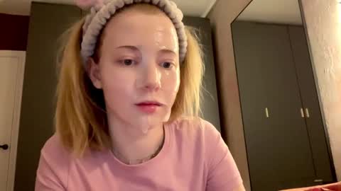 Snapshot of infinitysoul_ chatting on December 31, 2024, 1:52 pm Alexa.. Inst Fansly infinitysoul online show from December 31, 2024, 1:52 pm