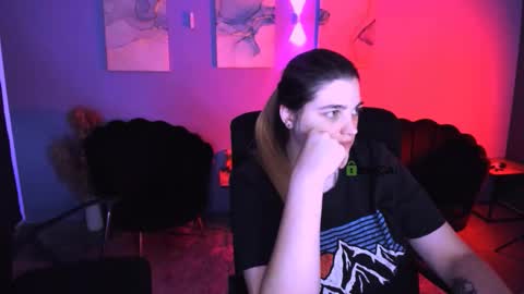 inga_gree online show from February 5, 2026, 9:30 pm