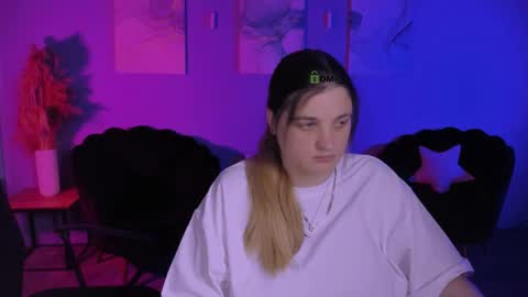 inga_gree online show from April 22, 2026, 7:15 pm