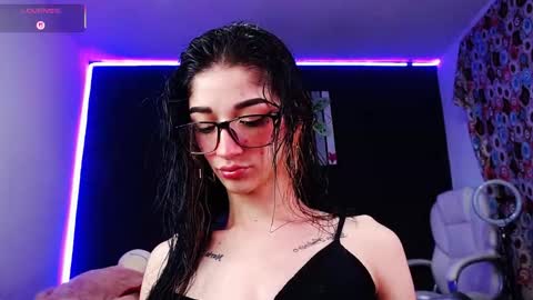 Snapshot of ingrid_zese chatting on November 3, 2025, 7:48 pm Ingrid Zese online show from November 3, 2025, 7:48 pm