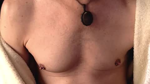 Snapshot of inhalation_exhalation chatting on January 5, 2026, 6:44 pm inhalation_exhalation online show from January 5, 2026, 6:44 pm