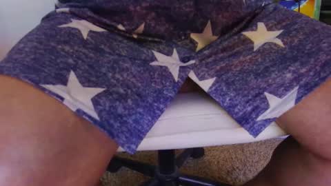 Hanging Out online show from February 18, 2026, 10:44 am