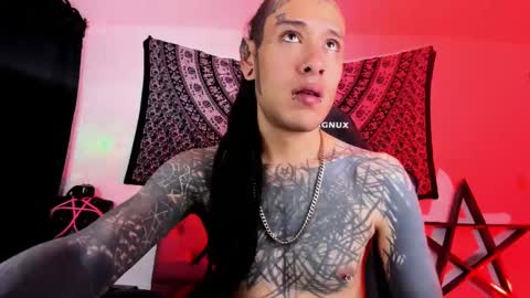 Snapshot of ink_u_buzz chatting on December 26, 2024, 11:46 pm Dani online show from December 26, 2024, 11:46 pm