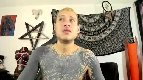 Snapshot of ink_u_buzz chatting on October 13, 2025, 2:28 pm Dani online show from October 13, 2025, 2:28 pm