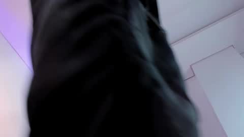 ANGELO online show from November 22, 2025, 5:17 am