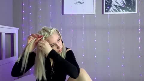 Snapshot of innocent_girll chatting on January 15, 2026, 3:05 pm Kate online show from January 15, 2026, 3:05 pm