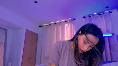 Snapshot of innoocentluna chatting on November 12, 2025, 9:03 pm Innoocent Luna online show from November 12, 2025, 9:03 pm