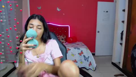 Snapshot of inocent_luna chatting on February 27, 2025, 10:42 pm Luna moon online show from February 27, 2025, 10:42 pm